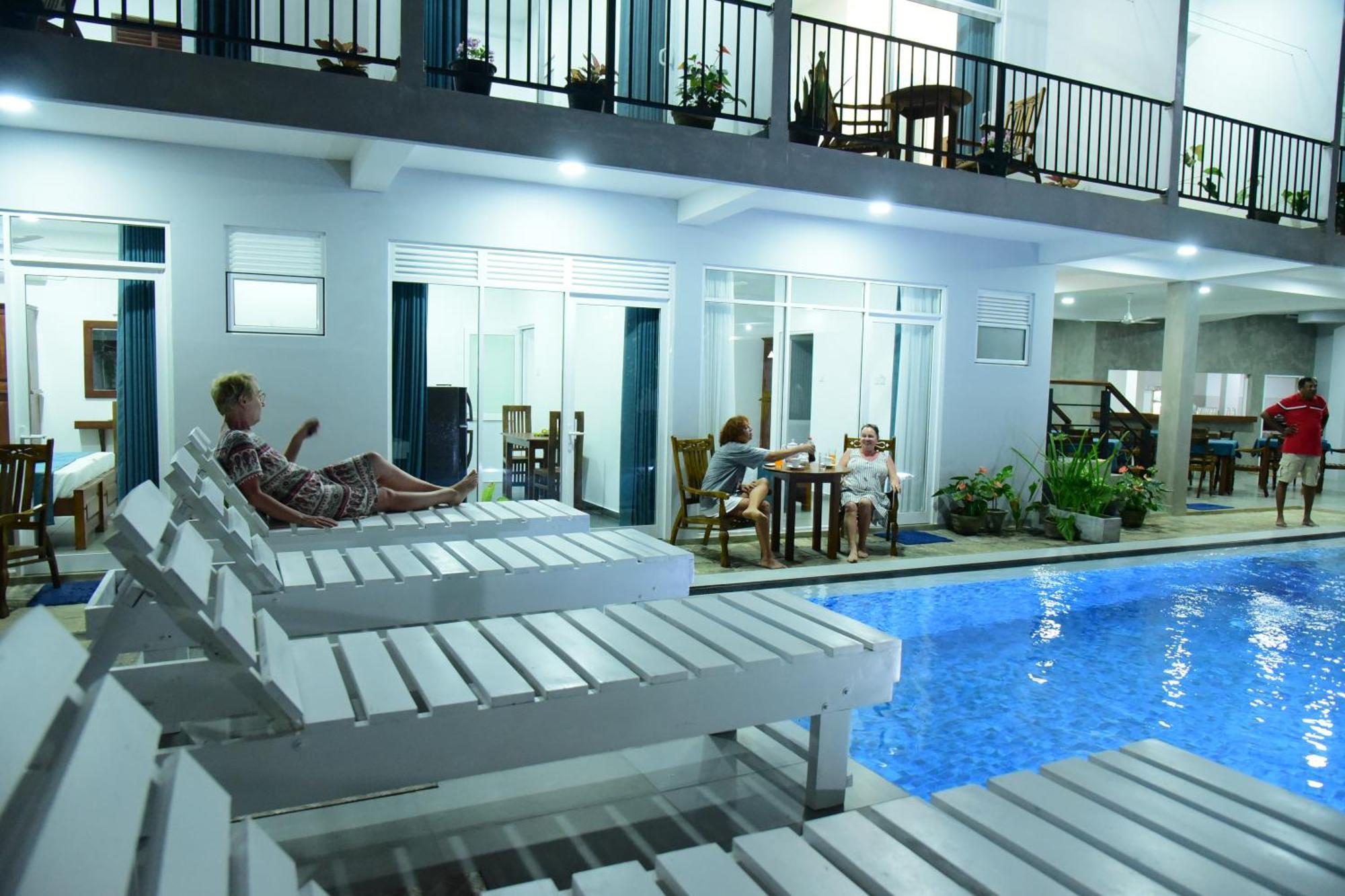 Di Sicuro Tourist Inn Hikkaduwa Kültér fotó