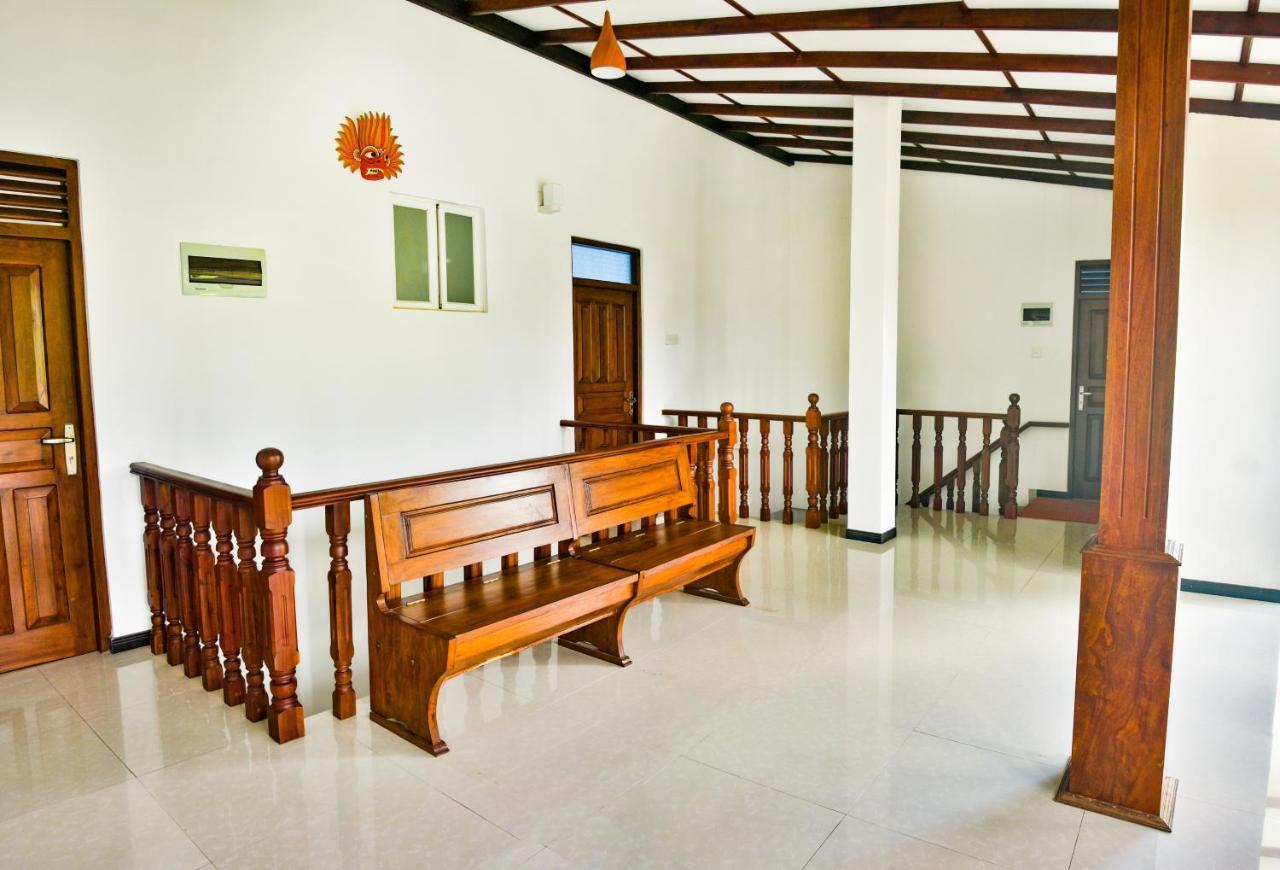 Di Sicuro Tourist Inn Hikkaduwa Kültér fotó